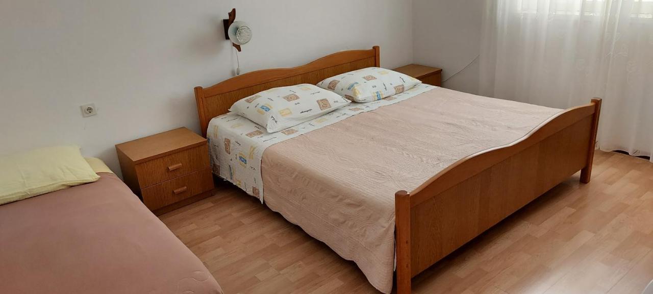 קמפור Apartmani Sladana מראה חיצוני תמונה